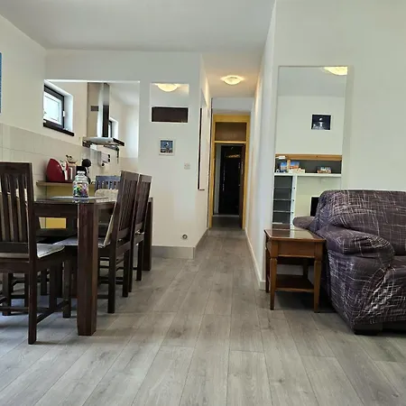 Kidsfriendly Cozy Lägenhet